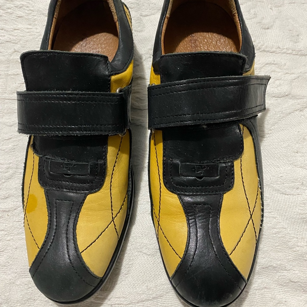Donald J Pliner DJP LEATHER Black & Yellow Sneaker
